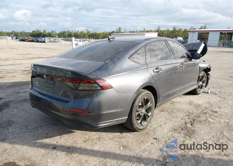 2025 Honda Accord Se из США, поврежденный, VIN 1HGCY1F4XSA040672